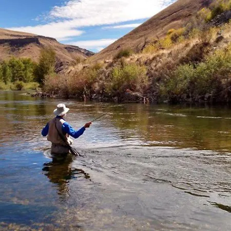 Pour 7 Avec Terrasse Et Cuisine Equipee - Api-1-52-737