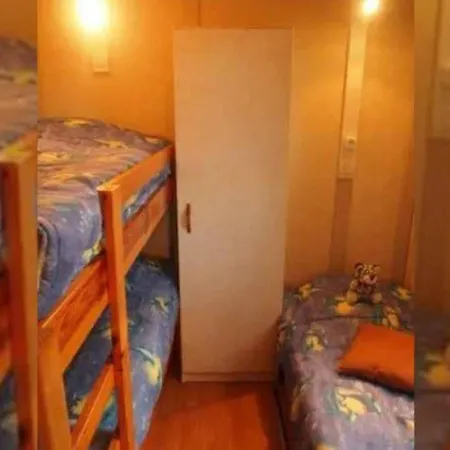 Pour 7 Avec Terrasse Et Cuisine Equipee - Api-1-52-737 אתר קמפינג