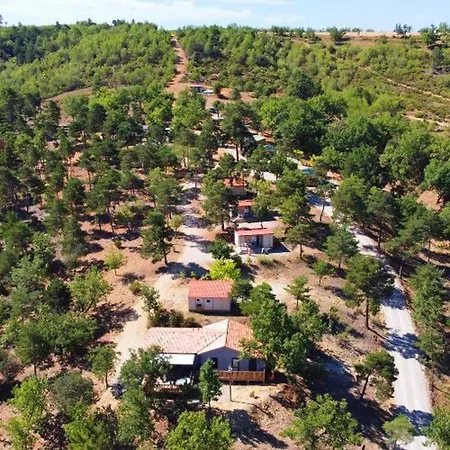 Camping Pour 7 Avec Terrasse Et Cuisine Equipee - Api-1-52-737 Esparron-de-Verdon